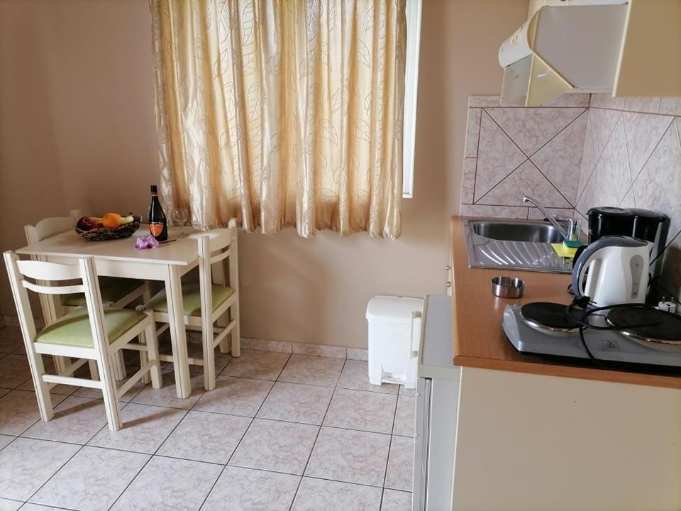 Kydoni Apartments And Studios Aγία Μαρίνα Εξωτερικό φωτογραφία